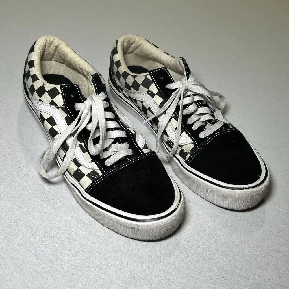 VANS Old Skool Checkerboard Low-top Sneakers Size 10 In Black and White